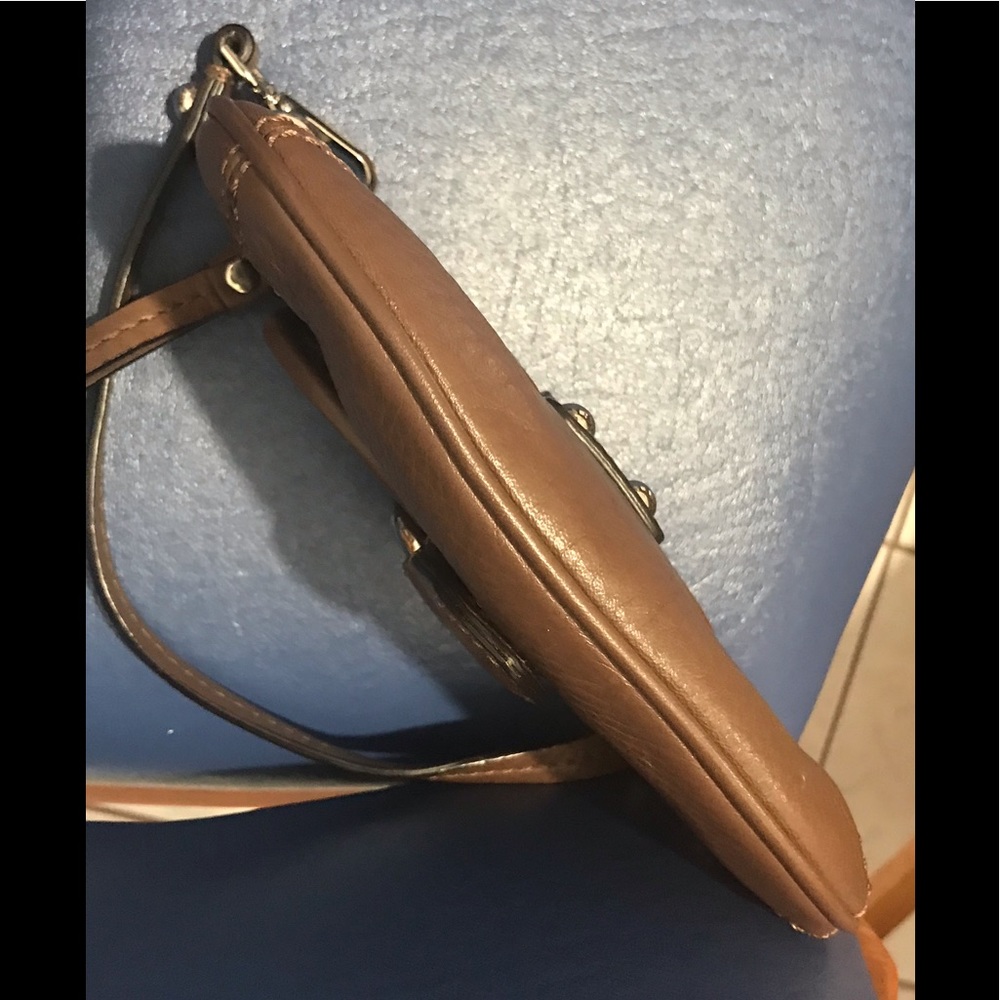 Banana Republic brown pebble leather wristlet - Picture 10 of 16